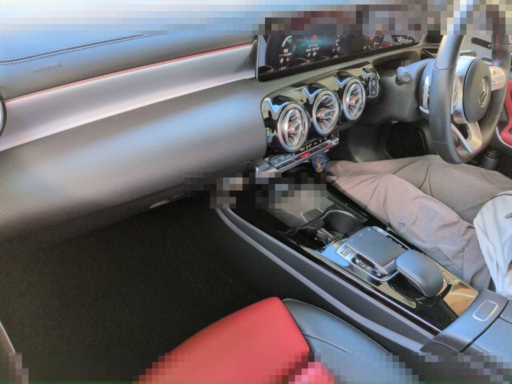 Mercedes-Benz A-Class 2019 - Image 4