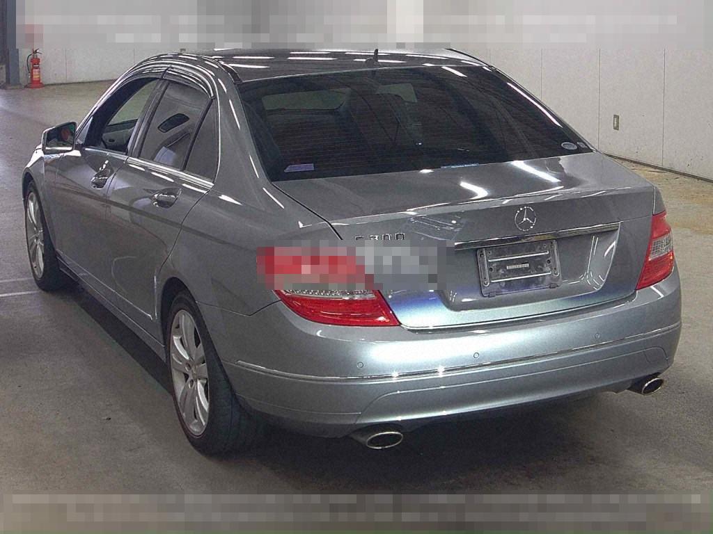 Mercedes-Benz C-Class 2010 - Image 3