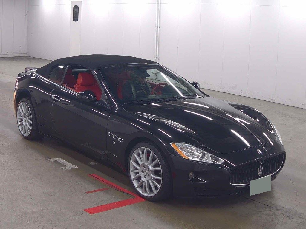 Maserati GRANCABRIO 2010 - Image 2