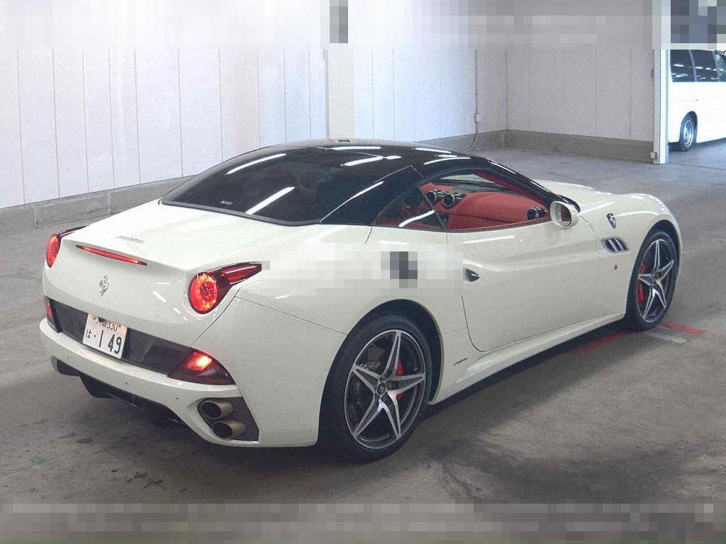 Ferrari CALIFORNIA 30 2013 - Image 6