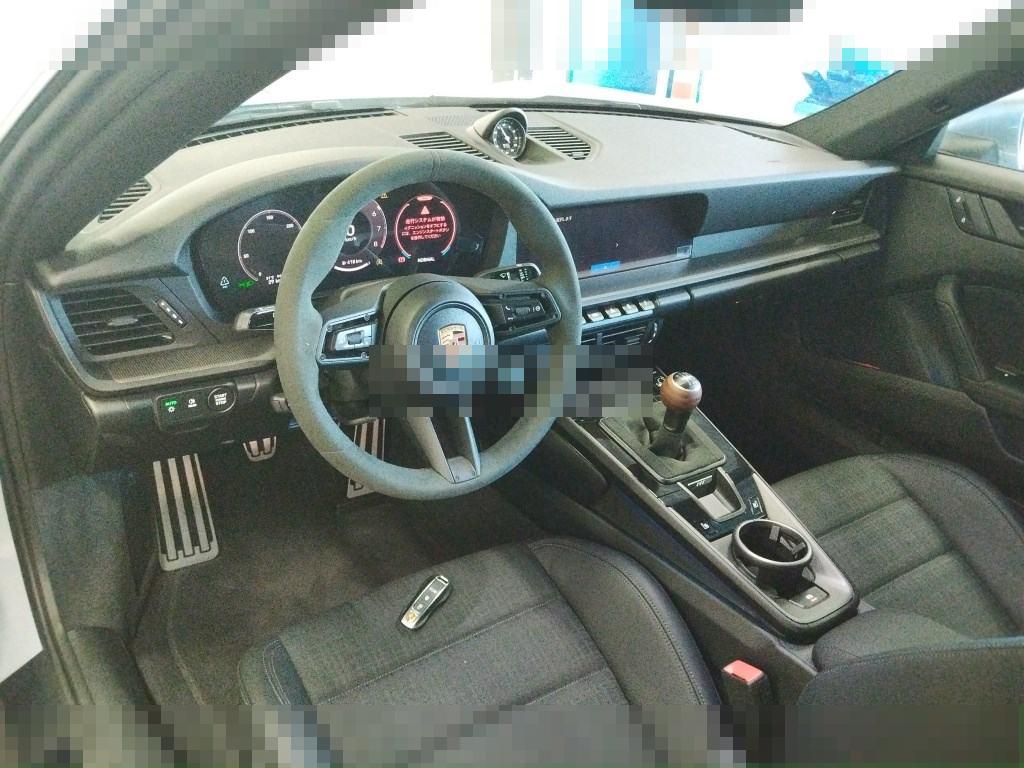 Porsche 911 CP 2025 - Image 4