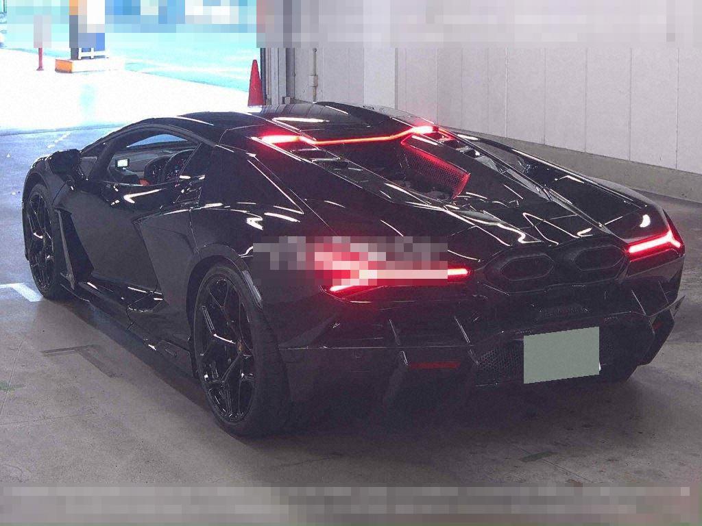 Lamborghini REVUELTO 2025 - Image 3