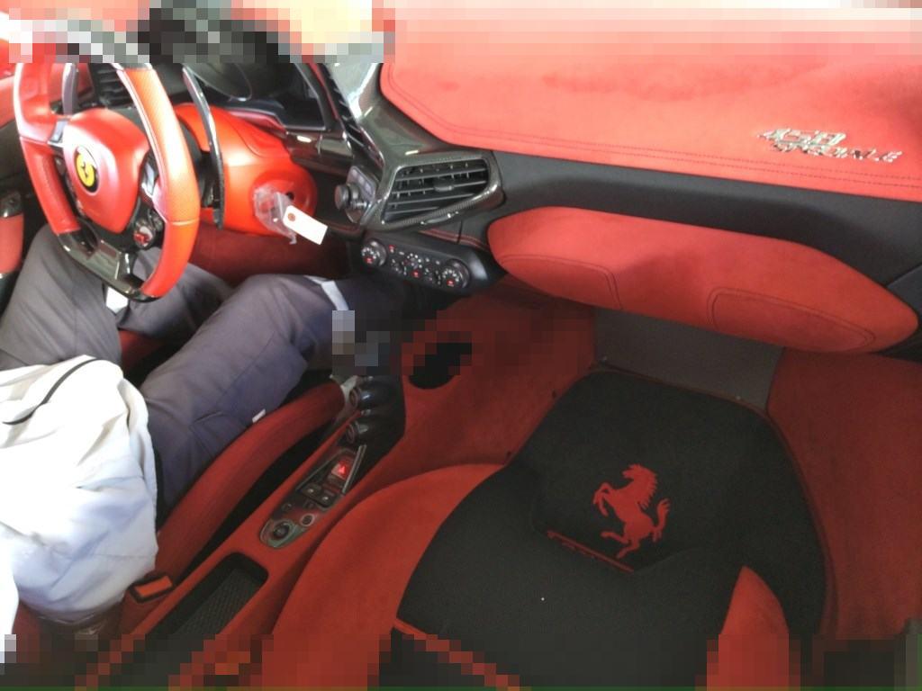 Ferrari 458 SPECIALE 2015 - Image 4