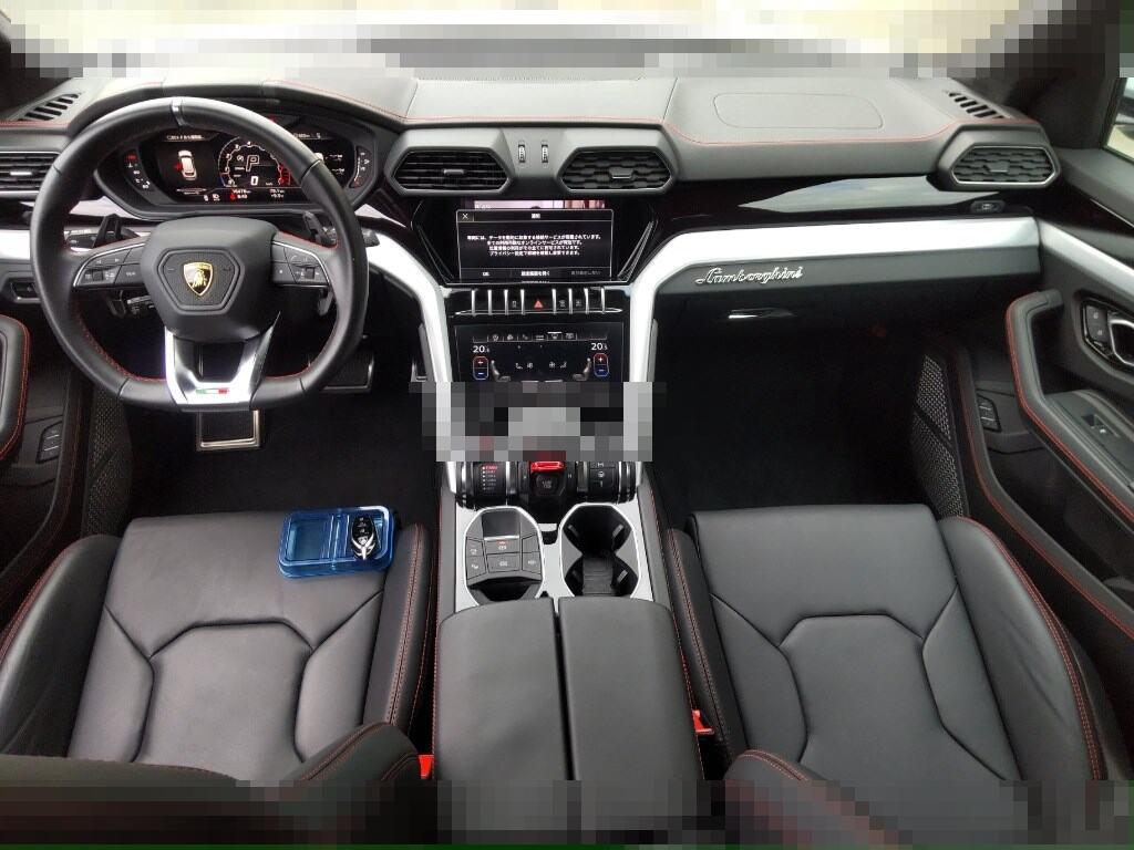 Lamborghini URUS 2023 - Image 4