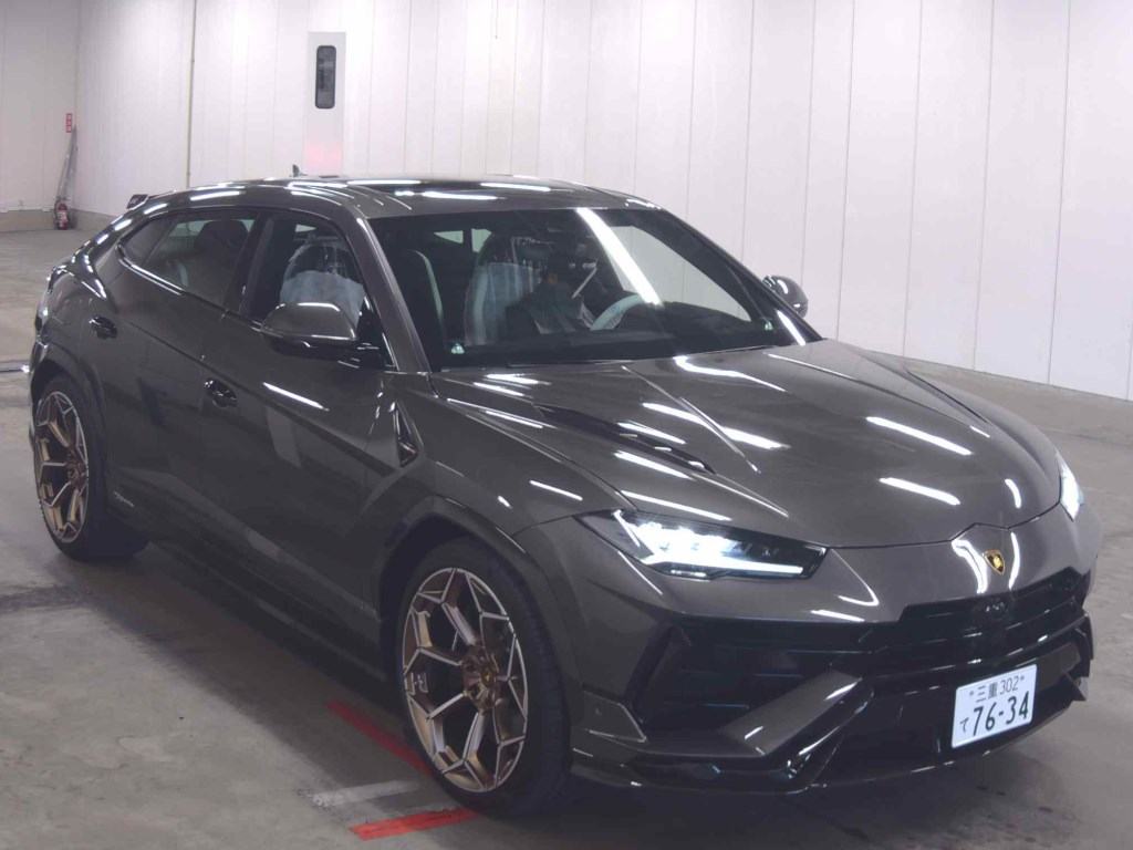 Lamborghini URUS 2025 - Image 2