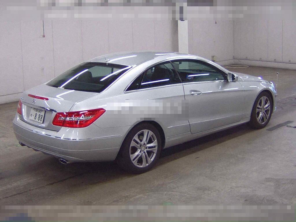 Mercedes-Benz E-Class 2009 - Image 6