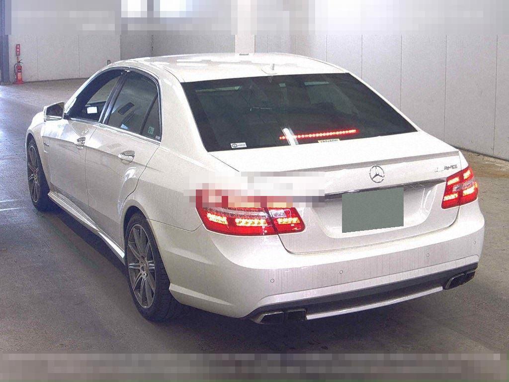MERCEDES AMG E-CLASS 2012 - Image 3