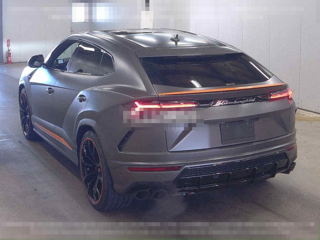 Lamborghini URUS 2022 - Image 3