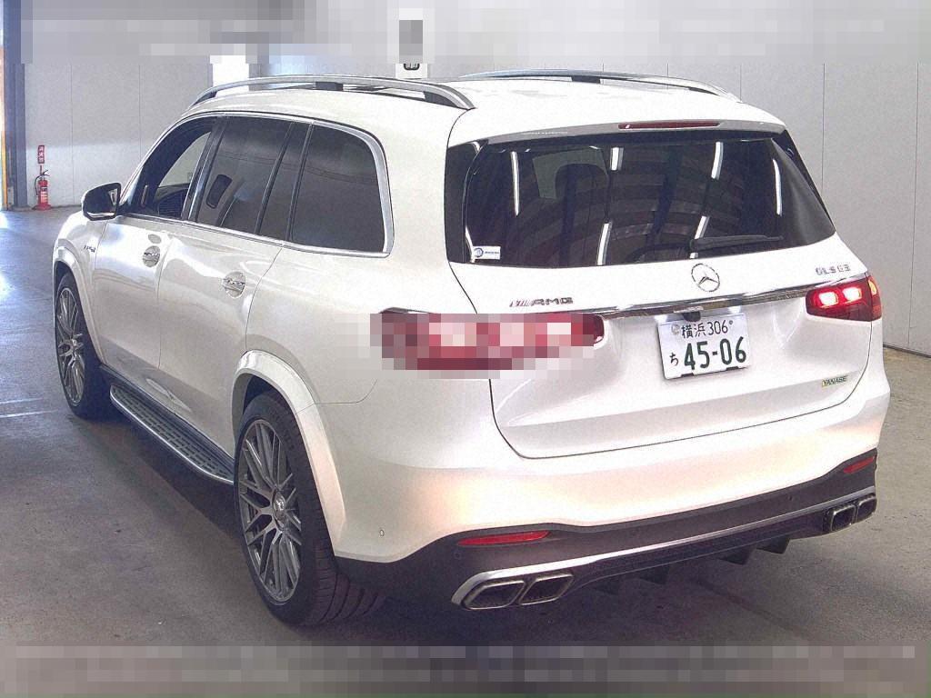 MERCEDES AMG GLS 2025 - Image 3