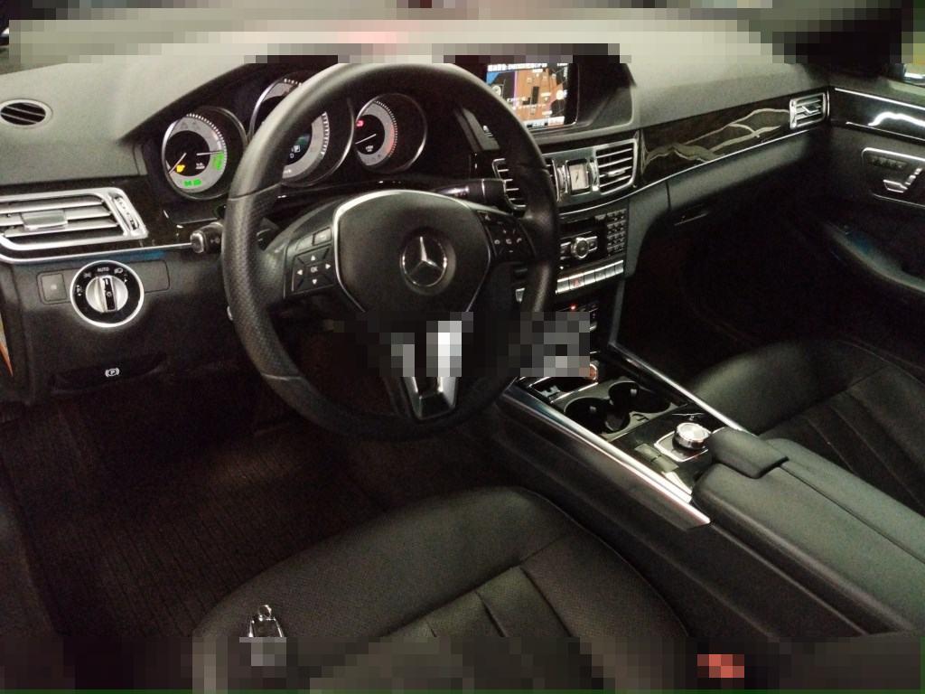 Mercedes-Benz E-Class 2013 - Image 4
