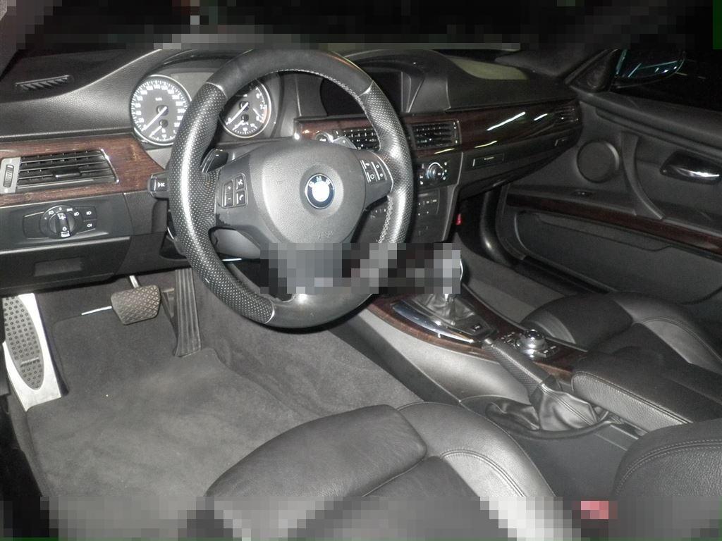 BMW 3 Series 2010 - Image 4