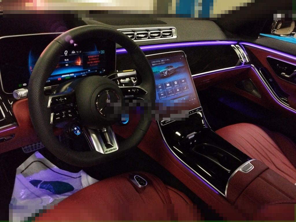 MERCEDES AMG S-CLASS 2024 - Image 4