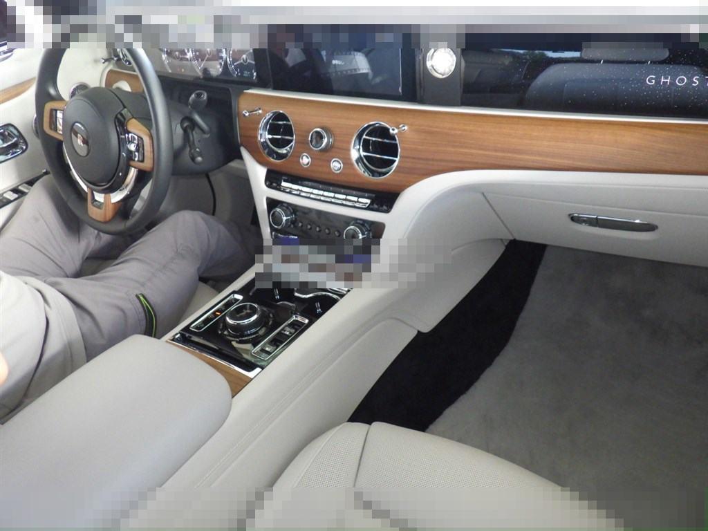 Rolls Royce GHOST 2021 - Image 4
