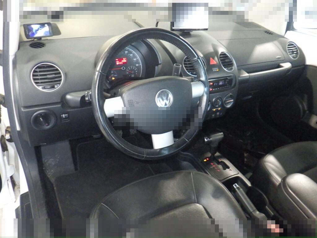 Volkswagen NEW BEETLE CABRIOLET 2012 - Image 4