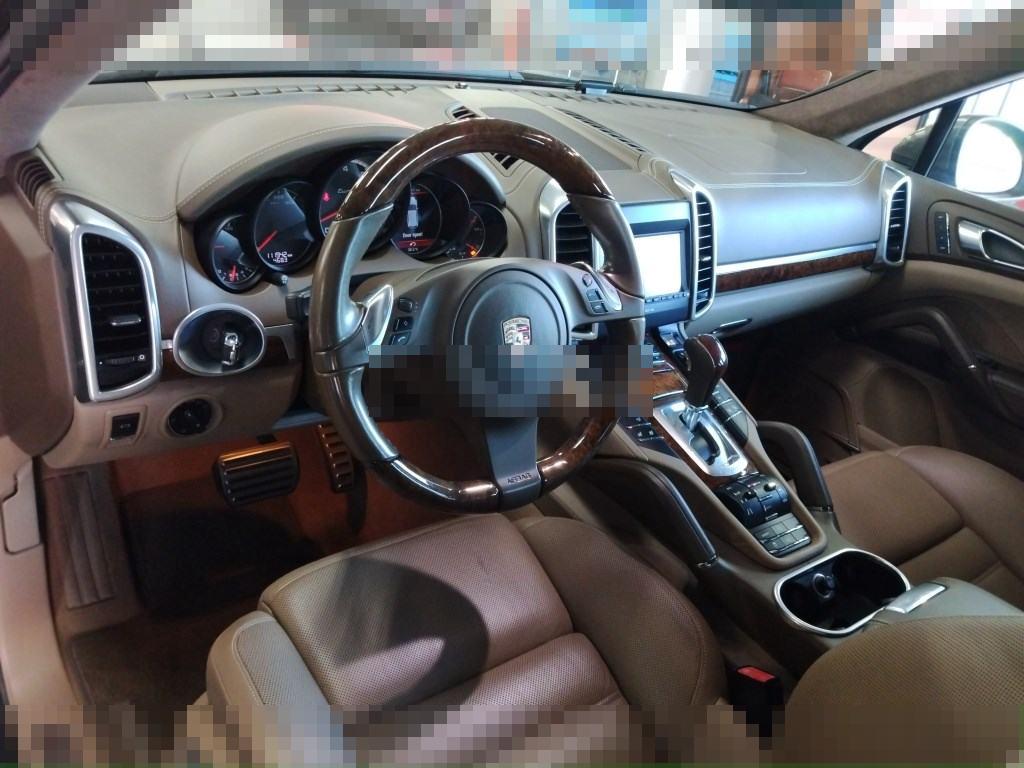 Porsche CAYENNE 2011 - Image 4