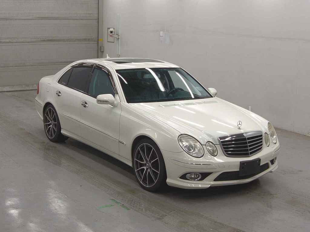 Mercedes-Benz E-Class 2006 - Image 1
