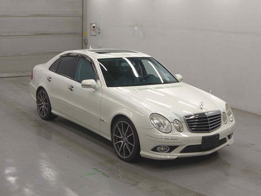Mercedes-Benz E-Class 2006 - Image 1