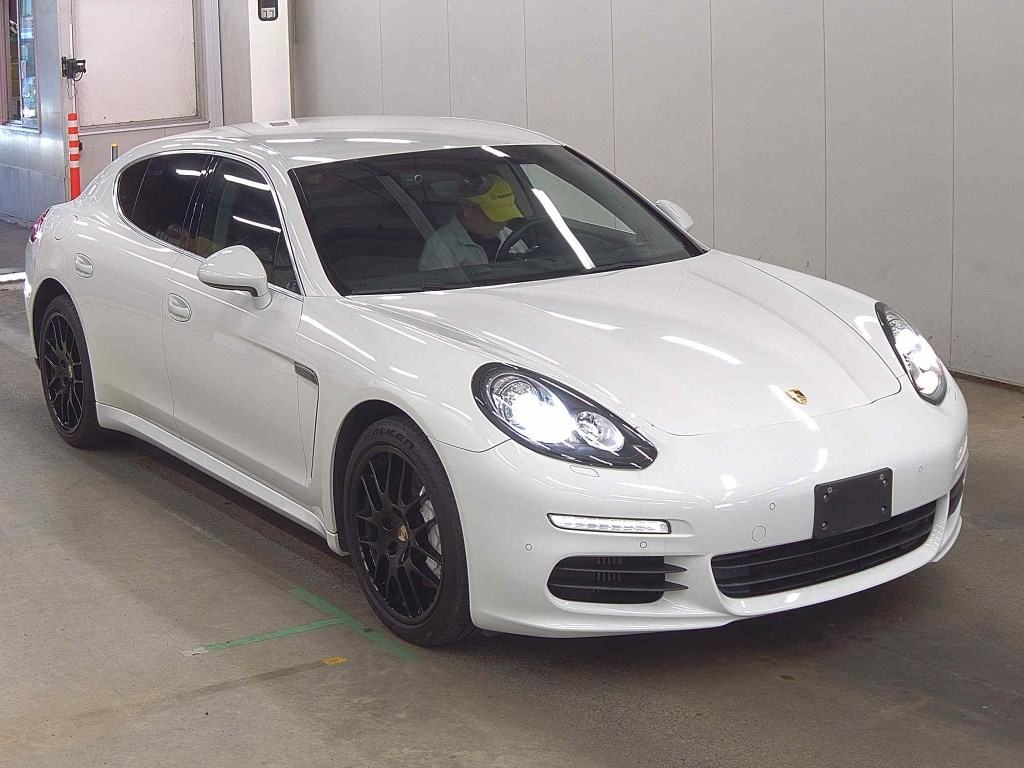 Porsche PANAMERA 2013 - Image 2