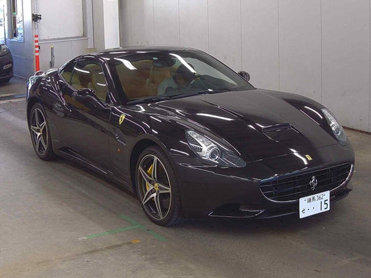 Ferrari CALIFORNIA 2011 - Image 2