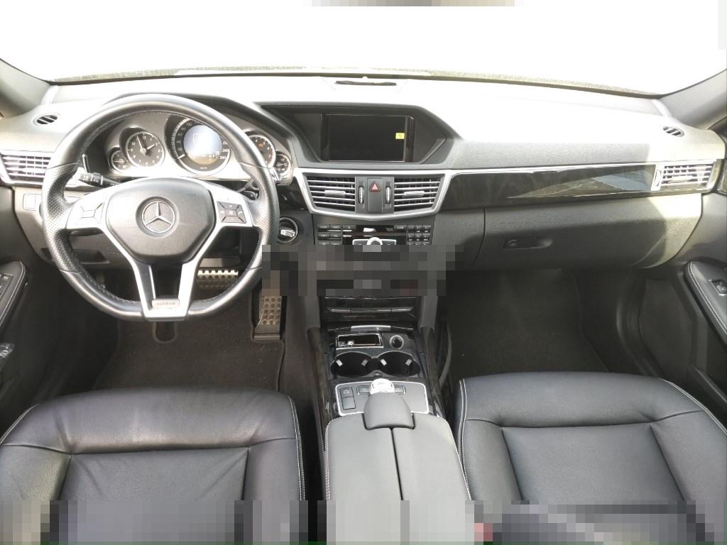 Mercedes-Benz E-Class 2012 - Image 4