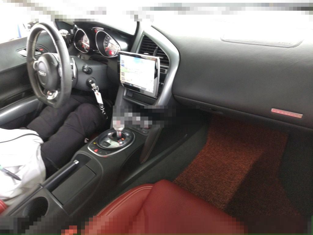 Audi R8 2009 - Image 4