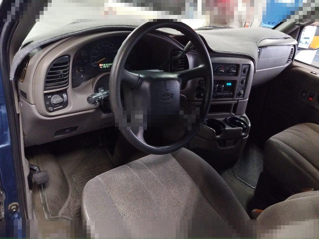Chevrolet ASTRO 2001 - Image 4