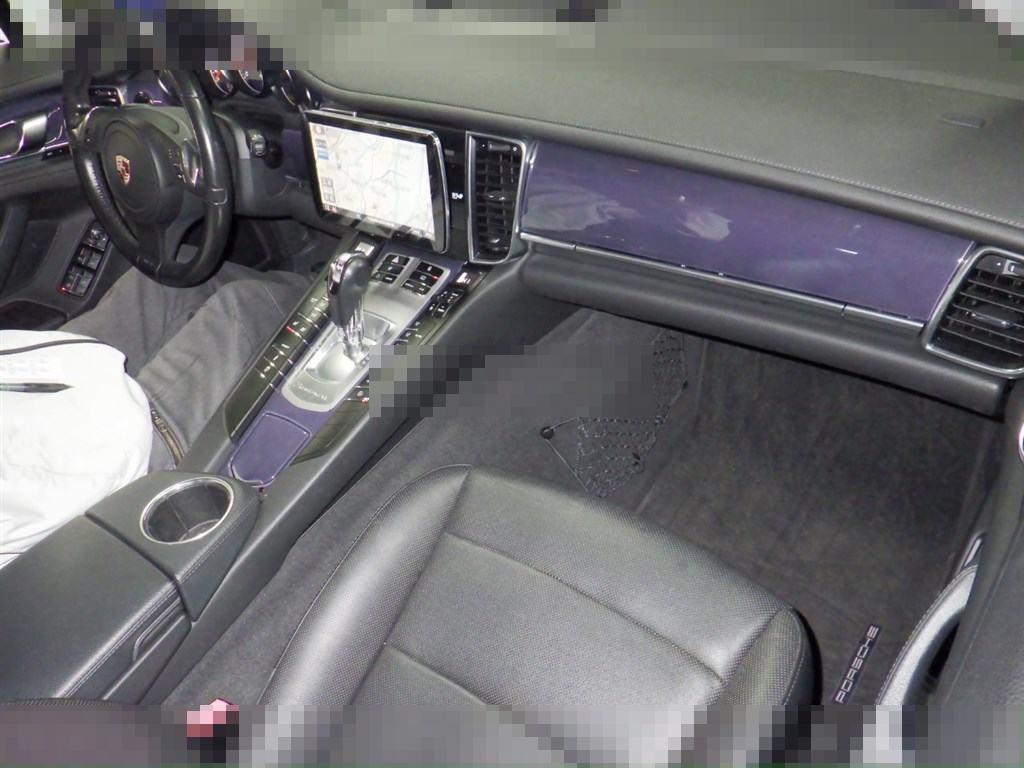 Porsche PANAMERA 2011 - Image 4