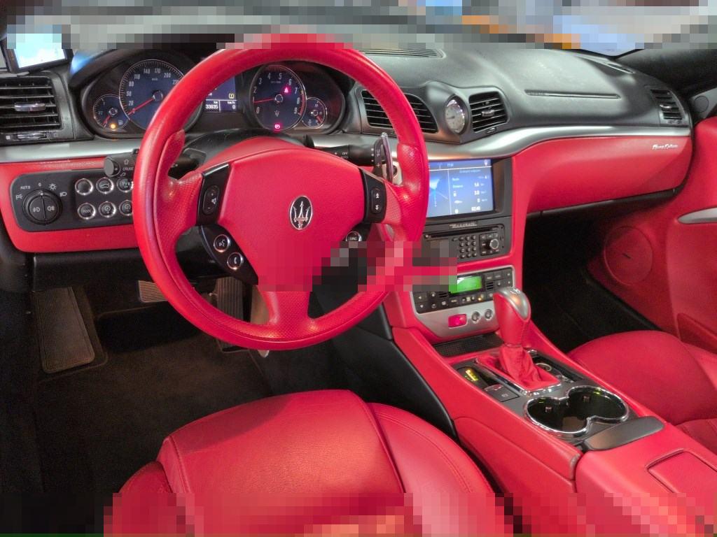 Maserati GRANCABRIO 2010 - Image 4