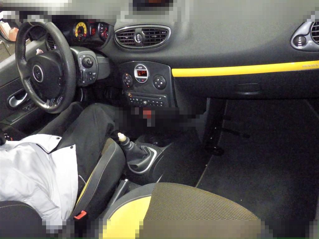 Renault LUTECIA 2011 - Image 4