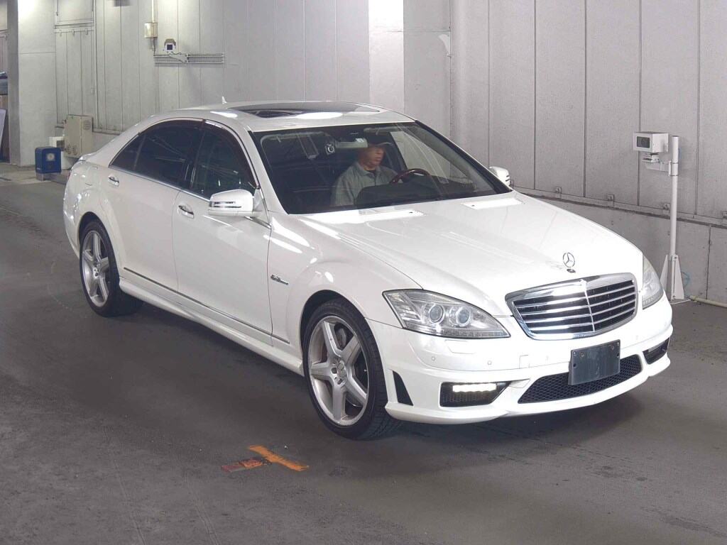 Mercedes-Benz S-Class 2008 - Image 2