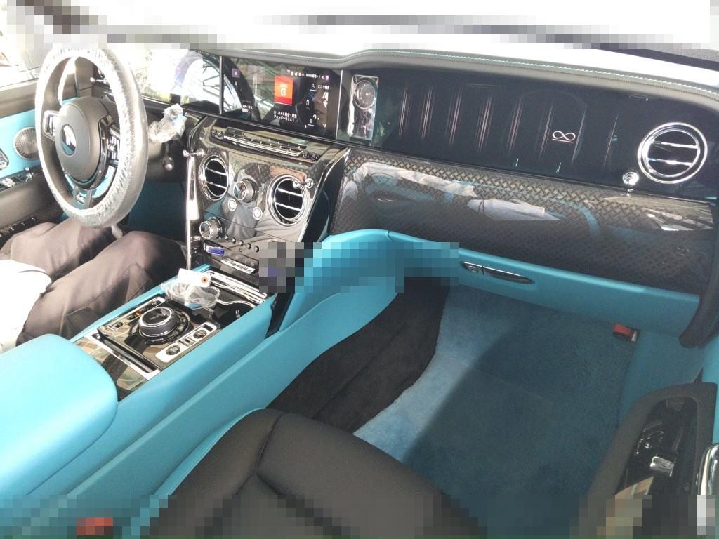 Rolls Royce CULLINAN 2025 - Image 4