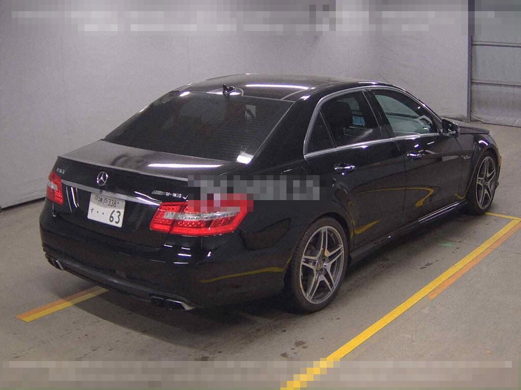 Mercedes-Benz E-Class 2013 - Image 6