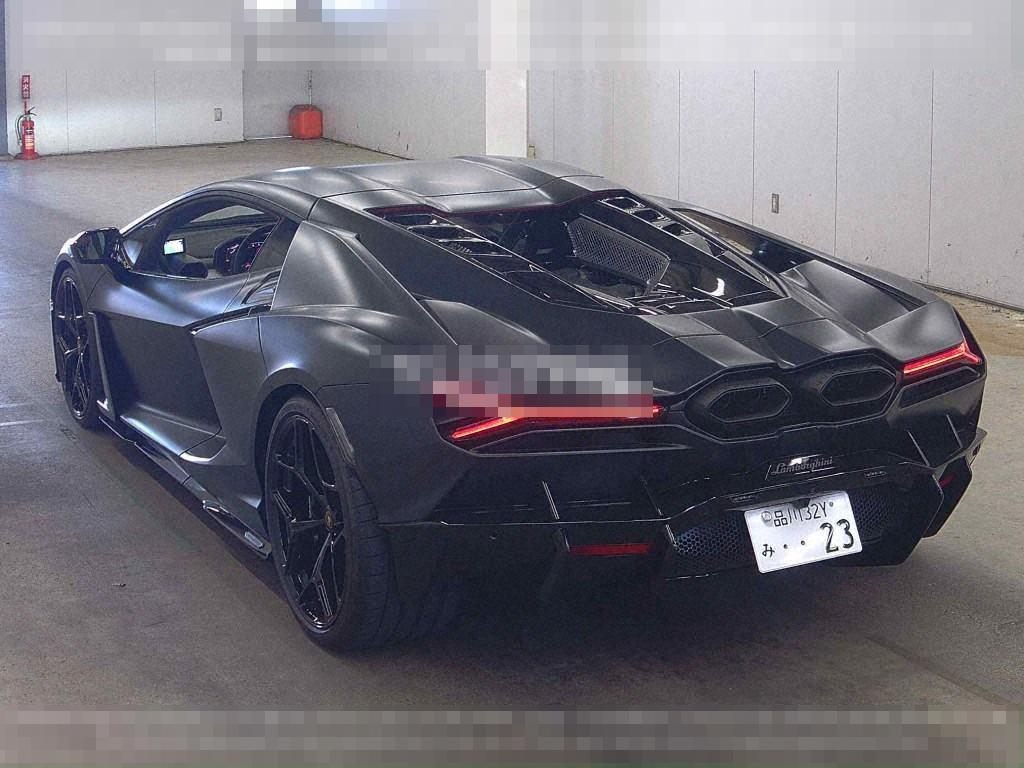 Lamborghini REVUELTO 2024 - Image 3