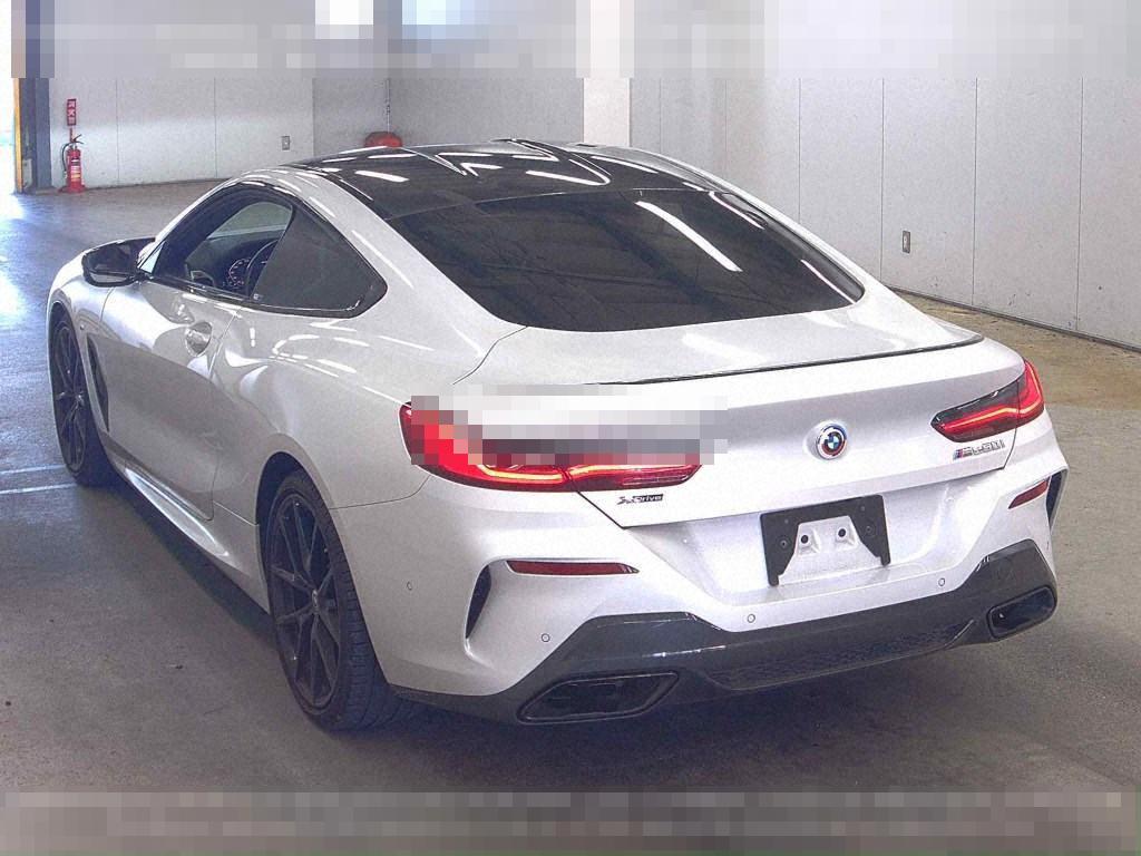 BMW 8 Series 2022 - Image 3