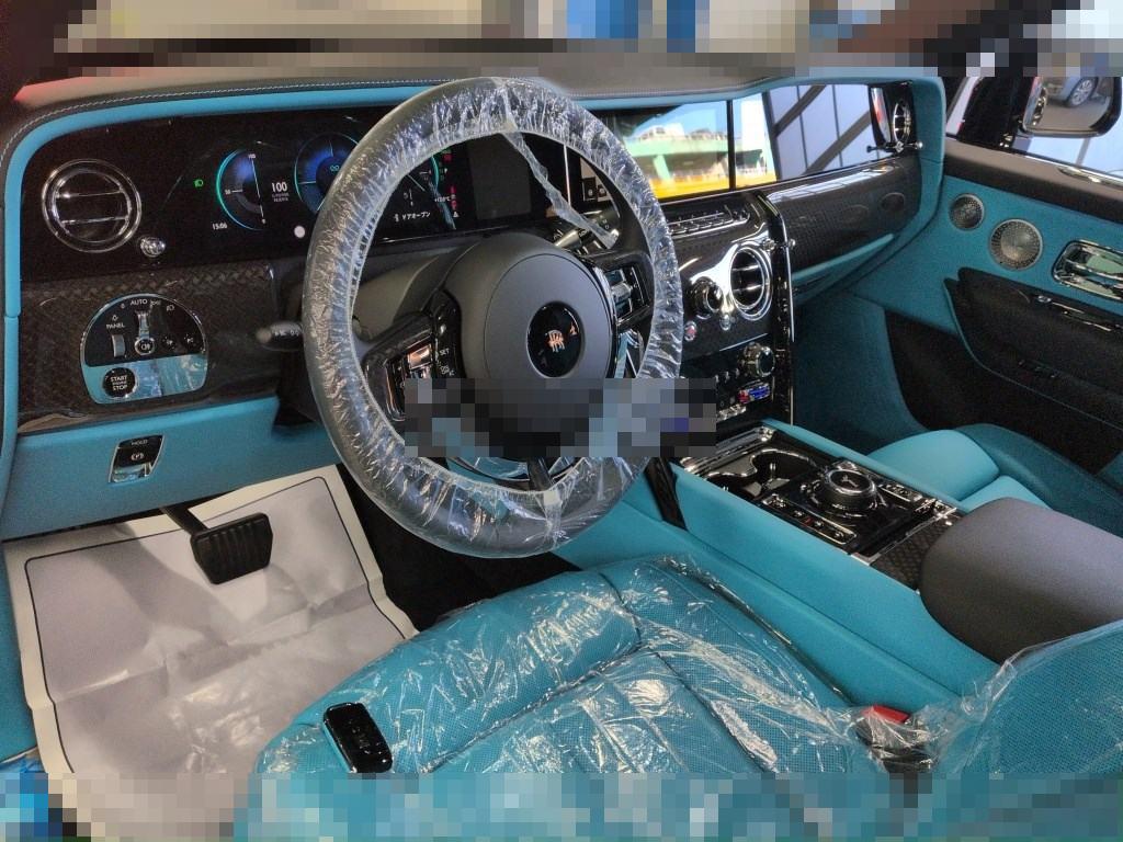 Rolls Royce CULLINAN 2025 - Image 4