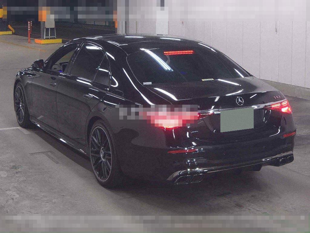 MERCEDES AMG S-CLASS 2024 - Image 3