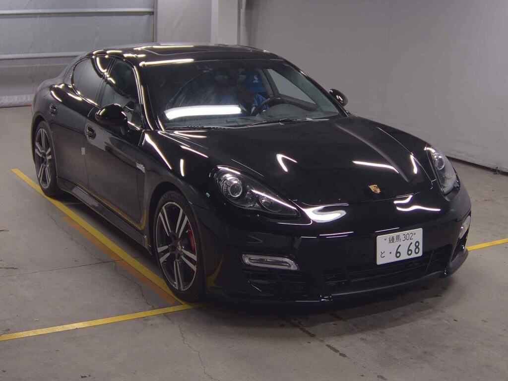 Porsche PANAMERA 2012 - Image 1
