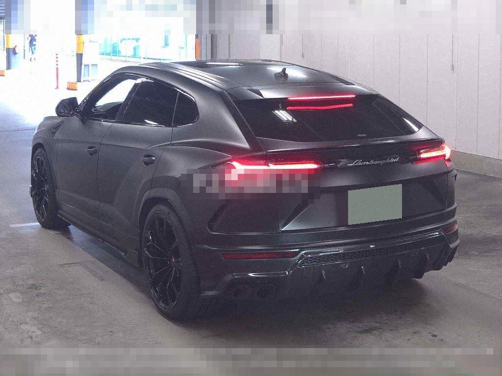 Lamborghini URUS 2019 - Image 3