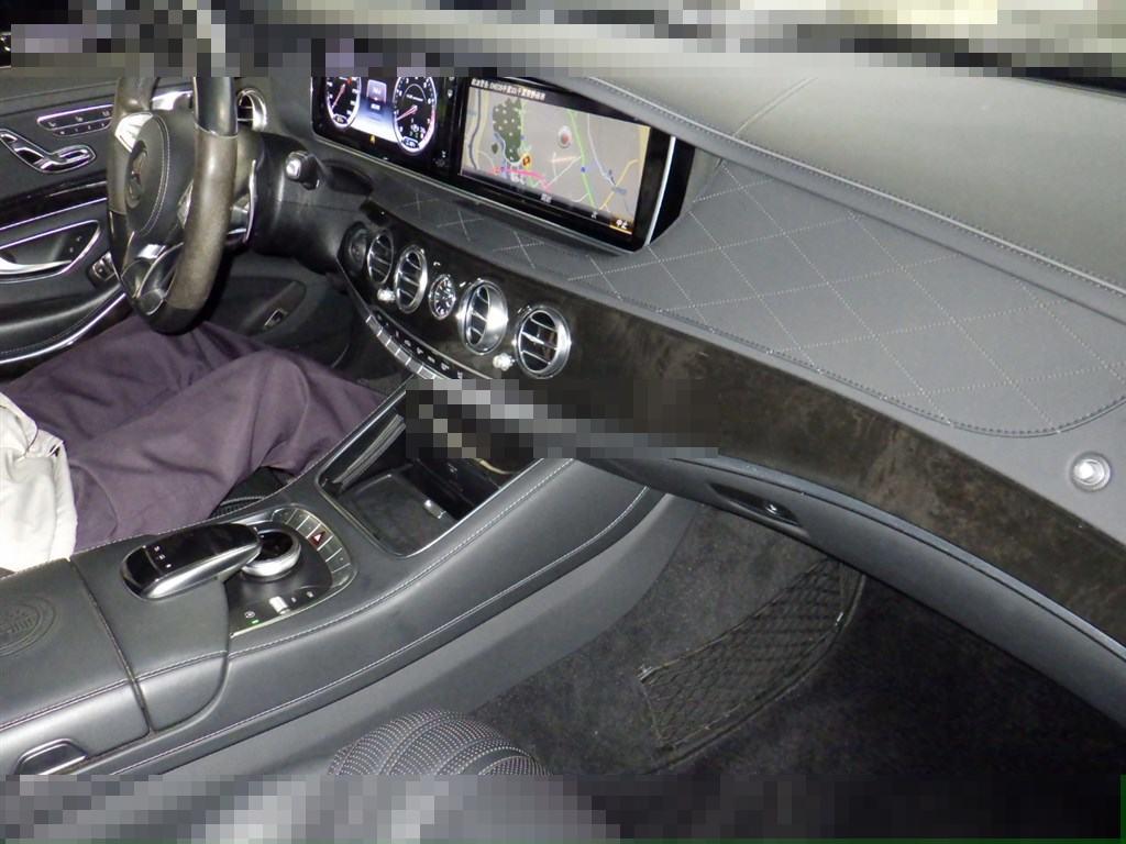 MERCEDES AMG S-CLASS 2015 - Image 4