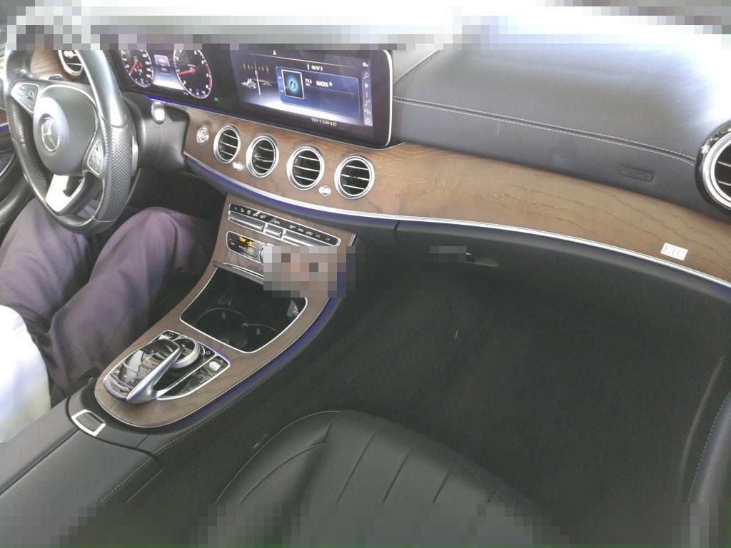 Mercedes-Benz E-Class 2017 - Image 4