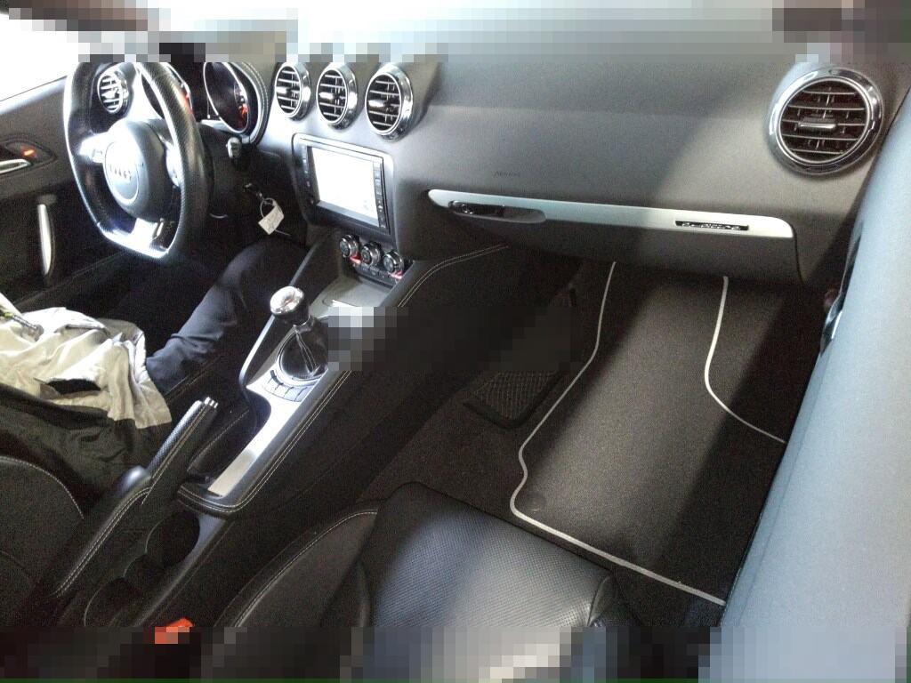 Audi TT RS 2010 - Image 4