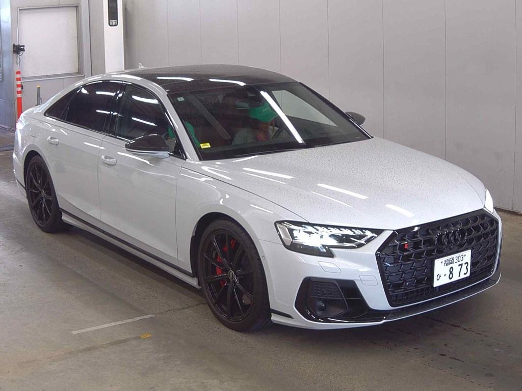 Audi S8 2024 - Image 2