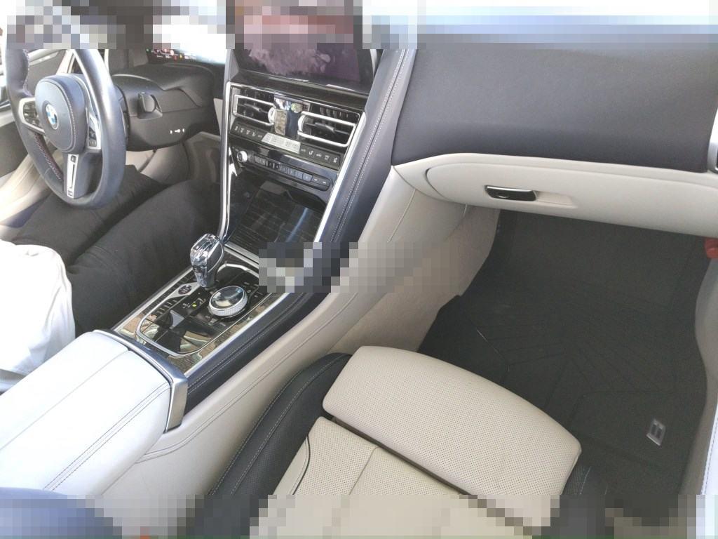 BMW 8 Series 2022 - Image 4