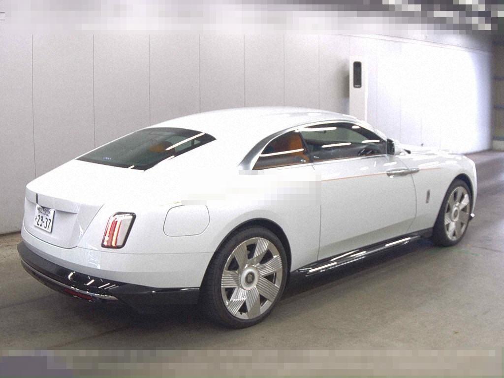 Rolls Royce SPECTRE 2025 - Image 6