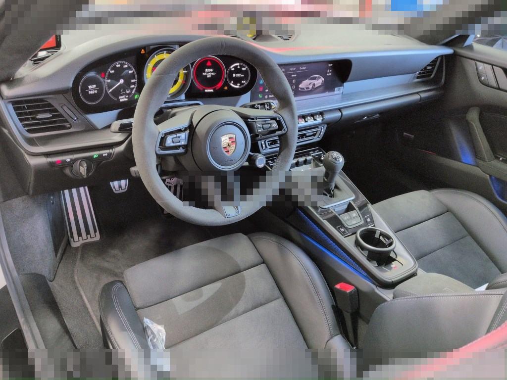 Porsche 911 CP 2023 - Image 4