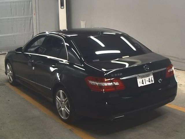 Mercedes-Benz E-Class 2009 - Image 6